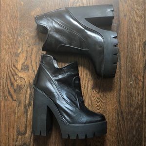 Platform boots